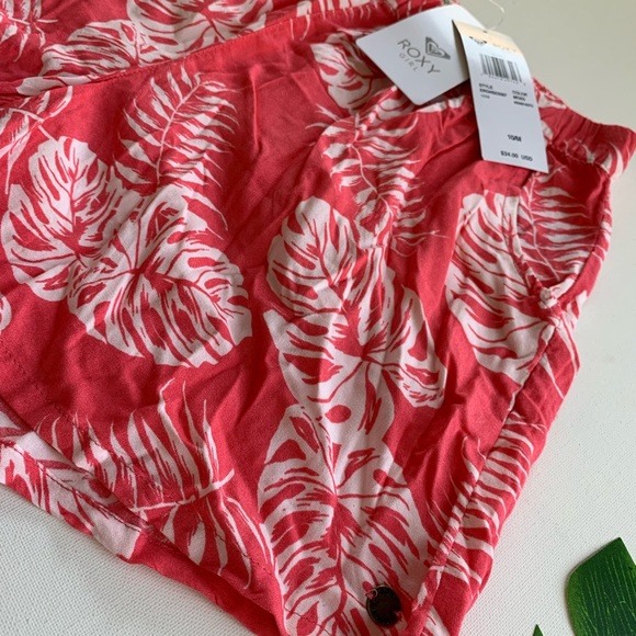 🌺ROXY Girl Ho Hey Shorts🌺 - Picture 3 of 8
